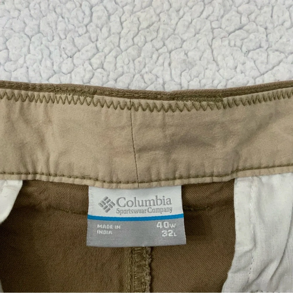 Columbia Cargo Pants 40x32 Tan Straight Leg Hike Camp 6 Pockets Zip Hook & Loop